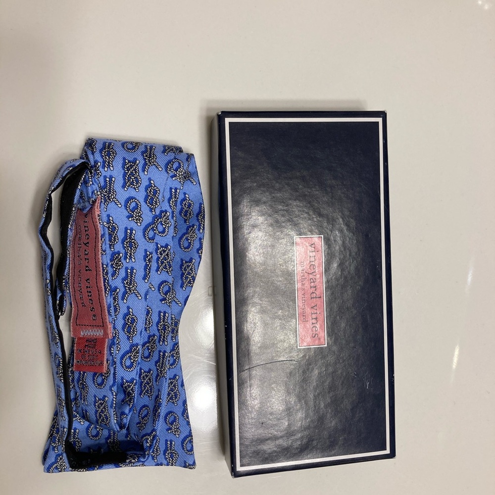 Men’s Vineyard Vines Bowtie